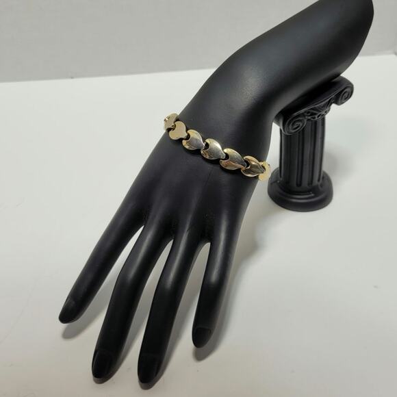 Napier Gold Tone Shell Floral Teardrop Link 7" Bracelet Signed Vintage Jewelry - Picture 3 of 8